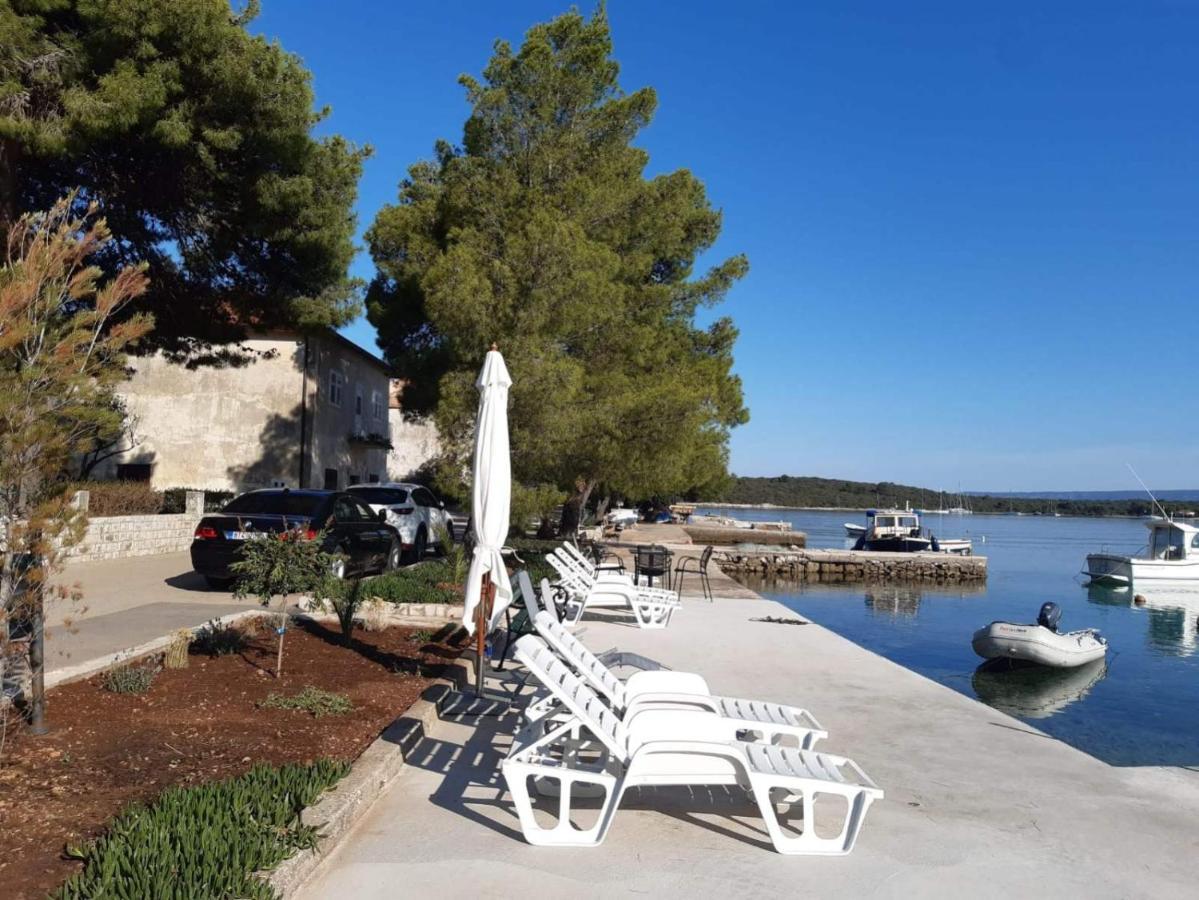 Ceratonia Apartments Lovište エクステリア 写真