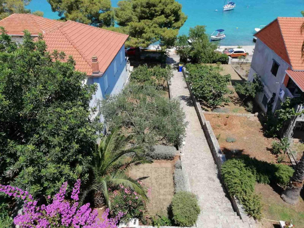 Ceratonia Apartments Lovište エクステリア 写真