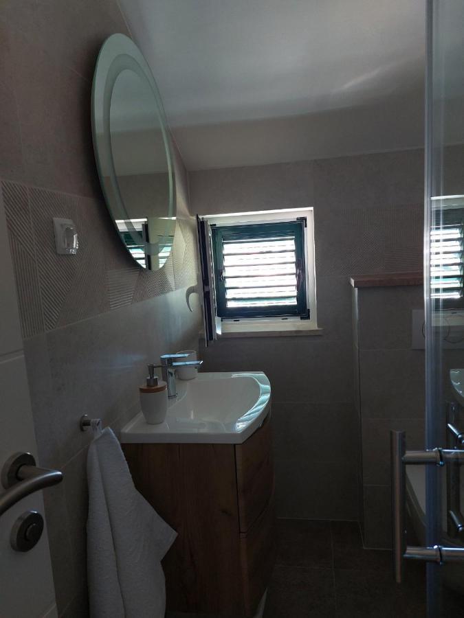 Ceratonia Apartments Lovište エクステリア 写真