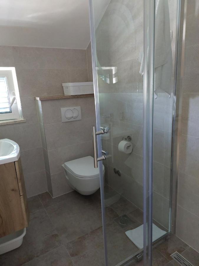 Ceratonia Apartments Lovište エクステリア 写真