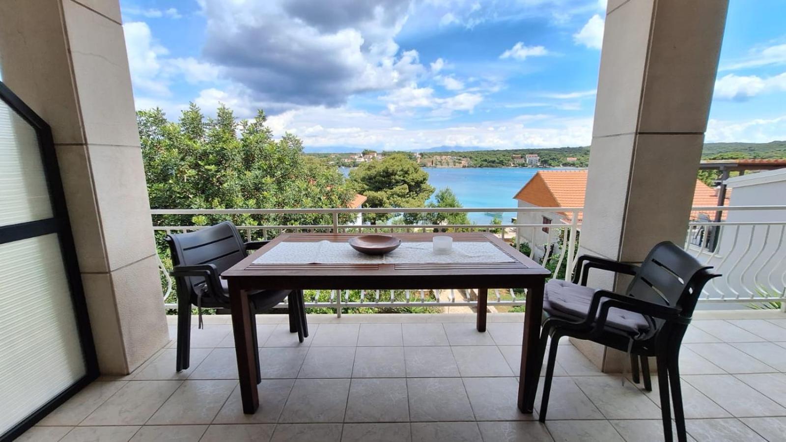 Ceratonia Apartments Lovište エクステリア 写真