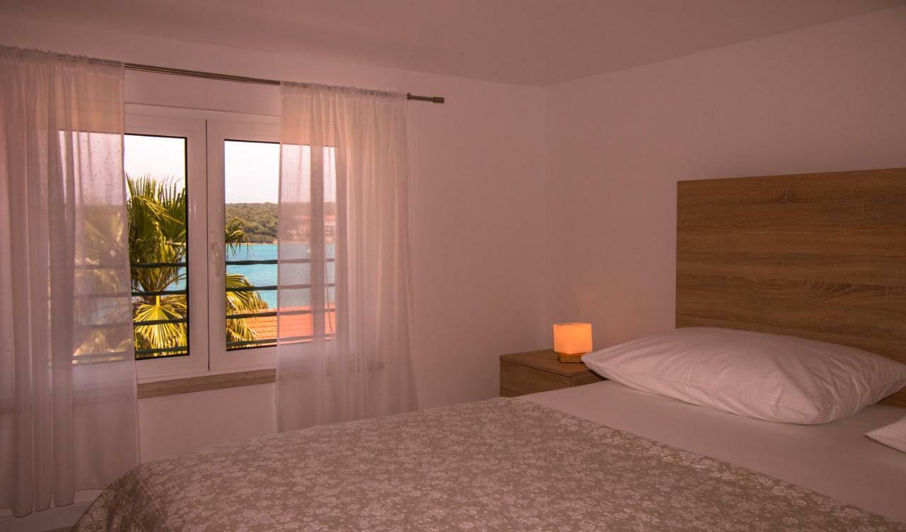 Ceratonia Apartments Lovište エクステリア 写真