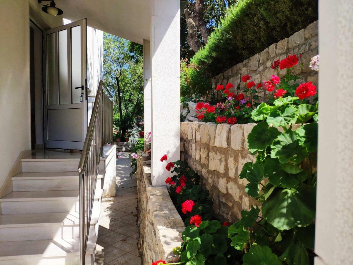 Ceratonia Apartments Lovište エクステリア 写真
